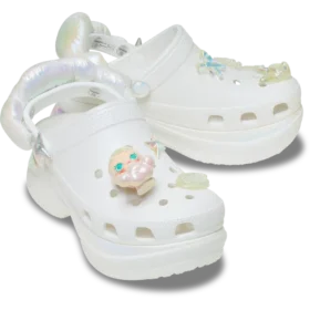 Pop Mart Molly Bae Clog