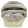 Unfurgettable Cozy Clog